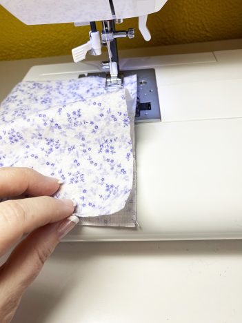 Make a Quick & Easy Rag Puff Mini Quilt - We Like Sewing