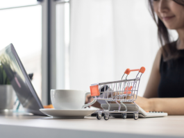 7 of the Best Places to Shop for Fabric Online