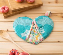 Heart to Heart Quilted Oven Mitt